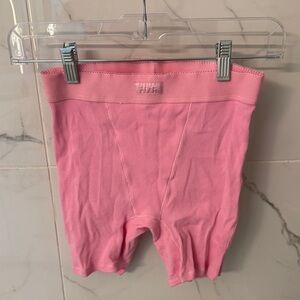 SKIMS Pink Ribbed Boxer Shorts
